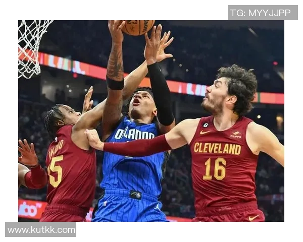 奥兰多魔术与克里夫兰骑士的激烈对决揭示NBA新赛季的竞争格局